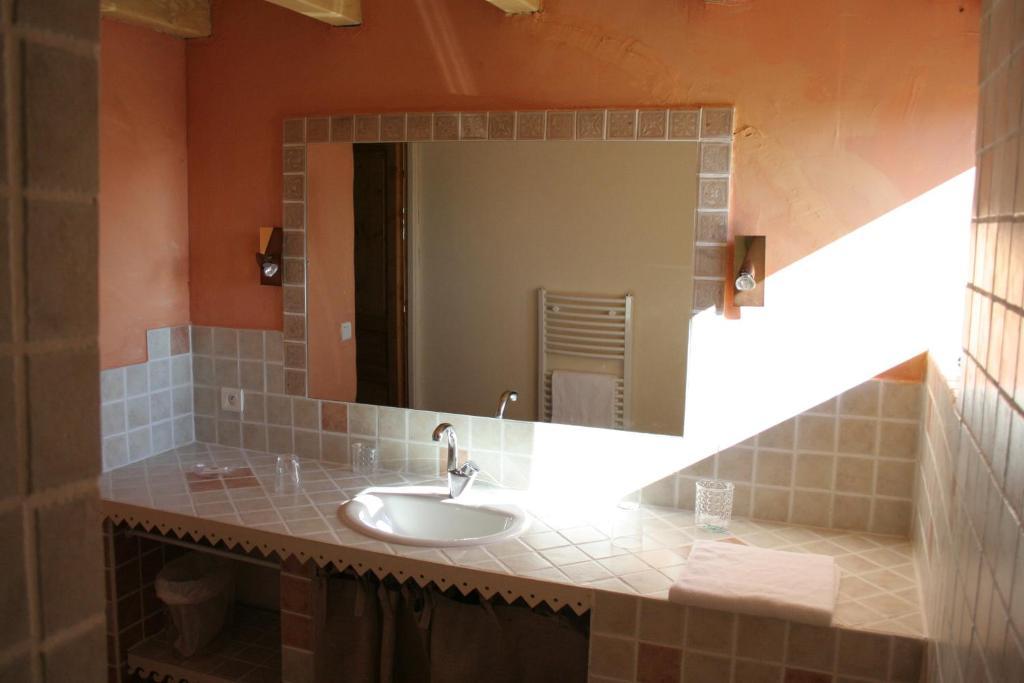 Chambres D'Hotes La Cime Beaujolaise Poule-lès-Écharmeaux Oda fotoğraf
