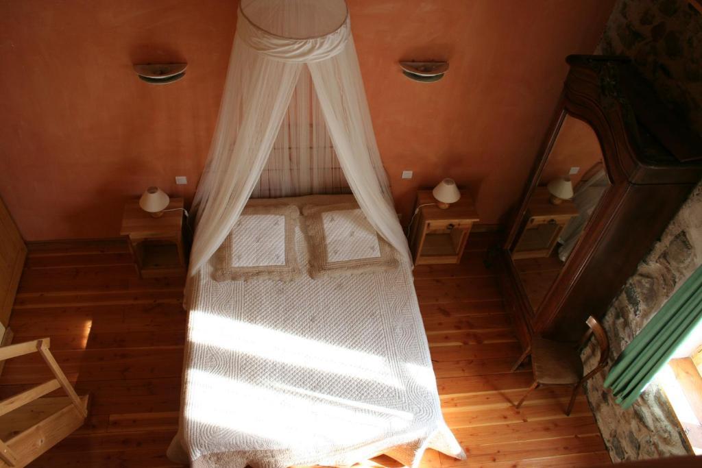 Chambres D'Hotes La Cime Beaujolaise Poule-lès-Écharmeaux Oda fotoğraf