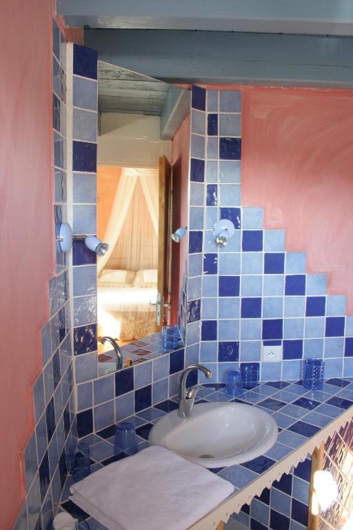 Chambres D'Hotes La Cime Beaujolaise Poule-lès-Écharmeaux Oda fotoğraf