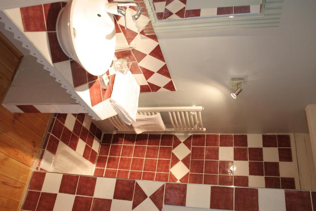 Chambres D'Hotes La Cime Beaujolaise Poule-lès-Écharmeaux Dış mekan fotoğraf
